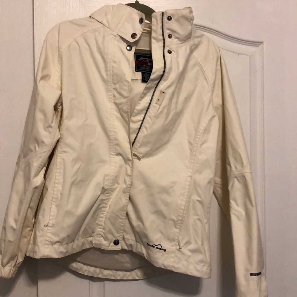 Women’s Eddie Bauer rain/wind breaker jacket